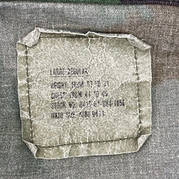 US Army Camouflage Woodland Pattern Field Cold Weather Military Jacket Sz L Men - Picture 6 of 11